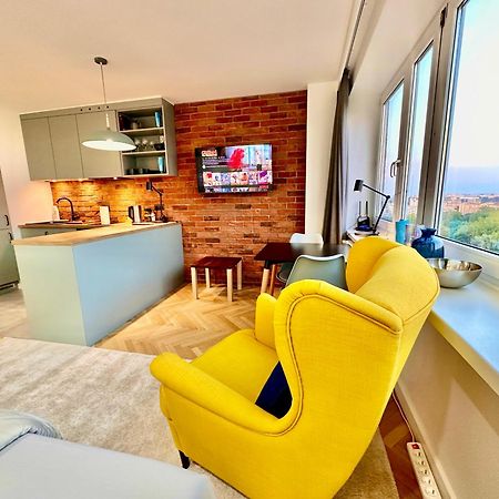 View 2 Fast Wifi Tv'55 Netflix Hbo Applettv Apartman Varsó Kültér fotó